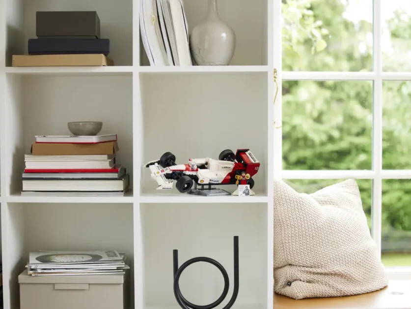 LEGO Icons 10330 McLaren MP4/4 en Ayrton Senna LEGO Icons 10330 McLaren MP4/4 en Ayrton Senna