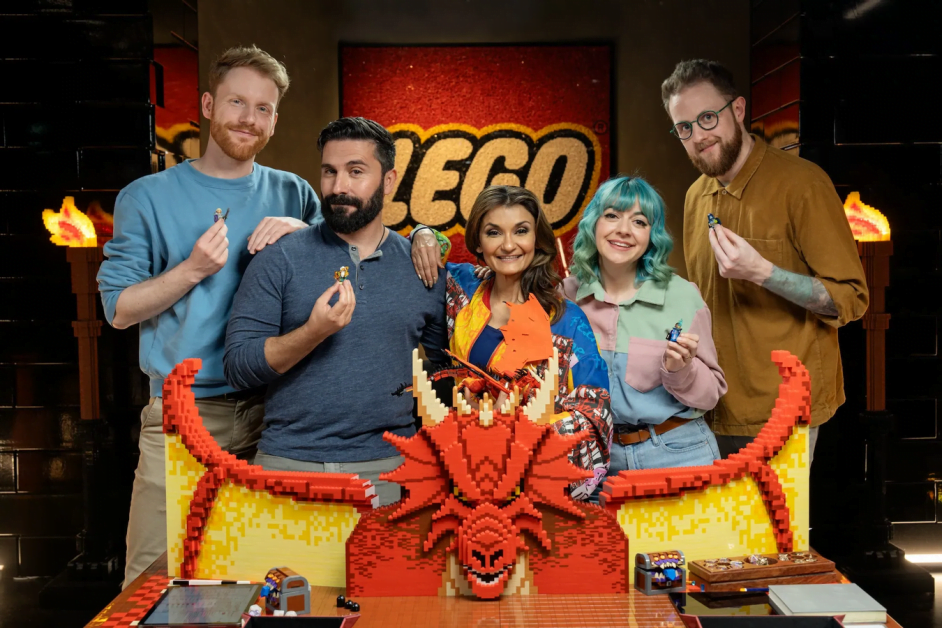 LEGO Ideas 21348 Dungeons & Dragons: Red Dragons Tale