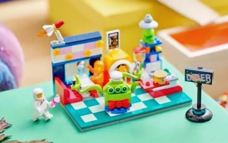 LEGO Space 40687 Alien Space Diner GWP LEGO Space 40687 Alien Space Diner GWP