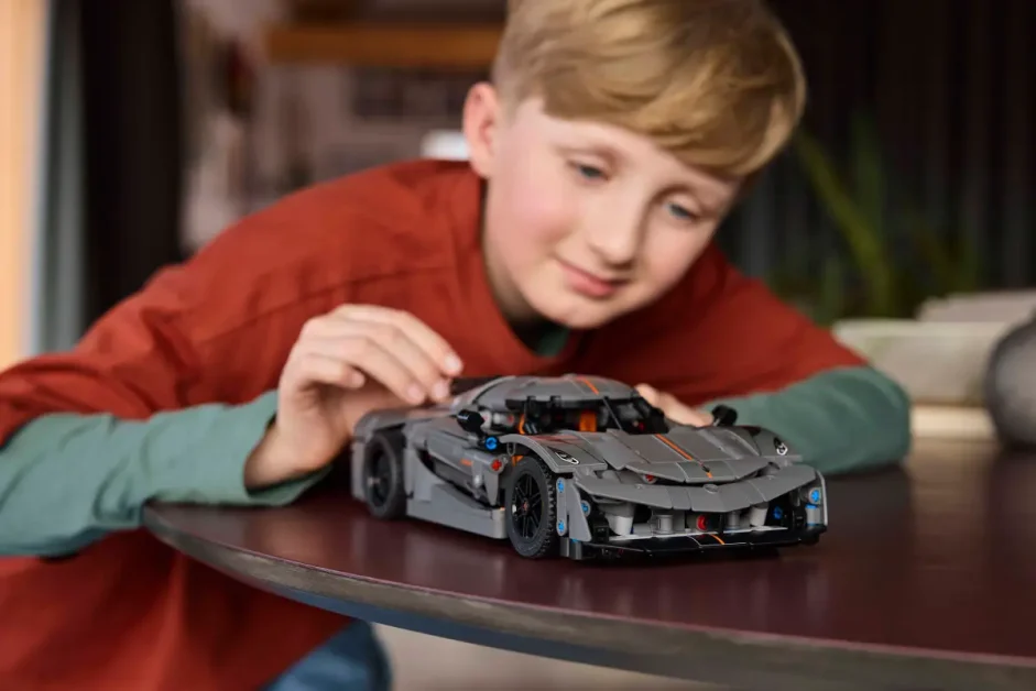 LEGO Technic 42173 Koenigsegg Jesko Absolut grijze hypercar