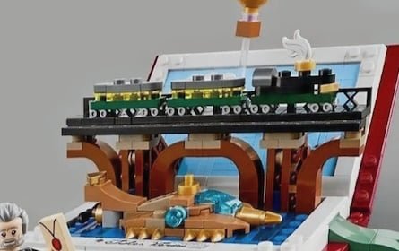 LEGO 40690 Tribute To Jules Verne's Books GWP LEGO 40690 Tribute To Jules Verne's Books GWP