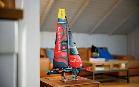 LEGO Technic 42174 Emirates Team New Zealand AC75 jacht