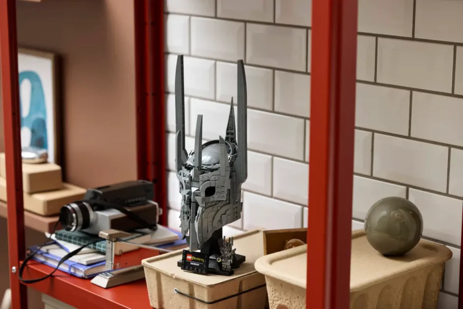 LEGO Lord of the Rings 11373 The Lord of the Rings: de helm van Sauron LEGO Lord of the Rings 11373 The Lord of the Rings: de helm van Sauron