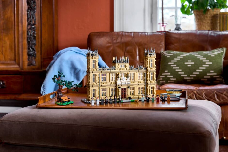 LEGO Ideas 21373 Downton Abbey