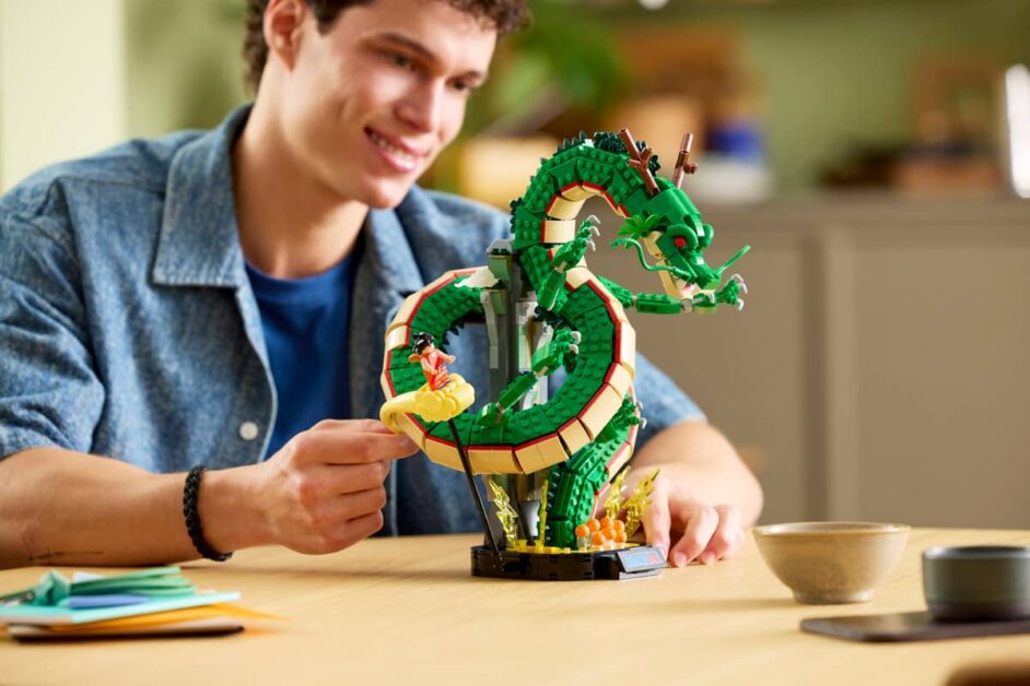 LEGO Icons 11390 Dragon Ball: Shenron & Goku