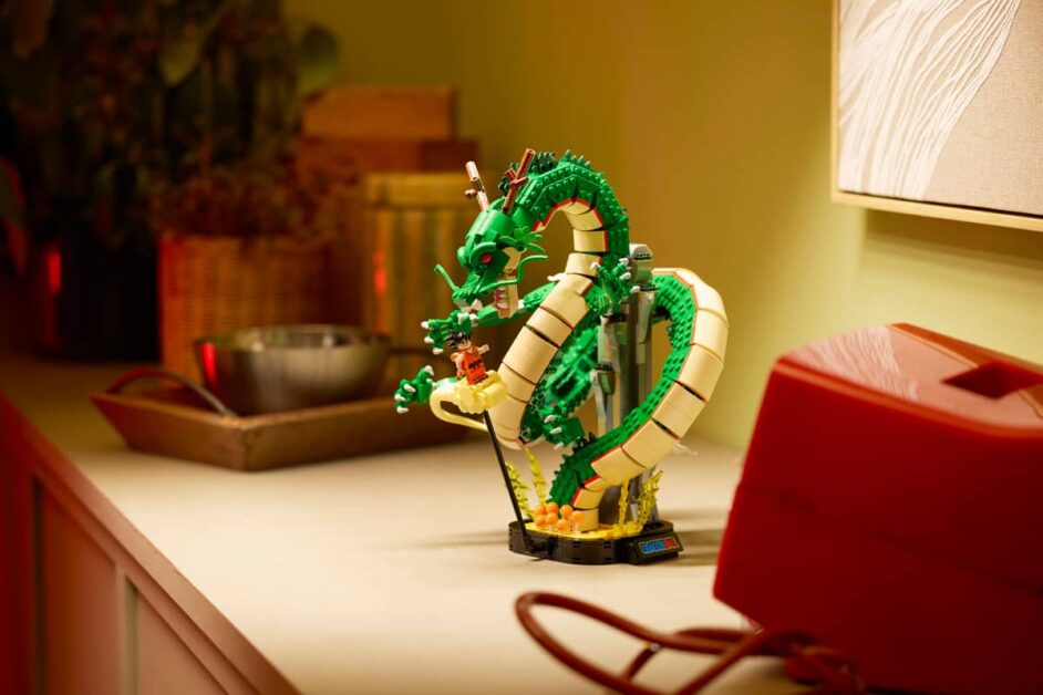 LEGO Icons 11390 Dragon Ball: Shenron & Goku