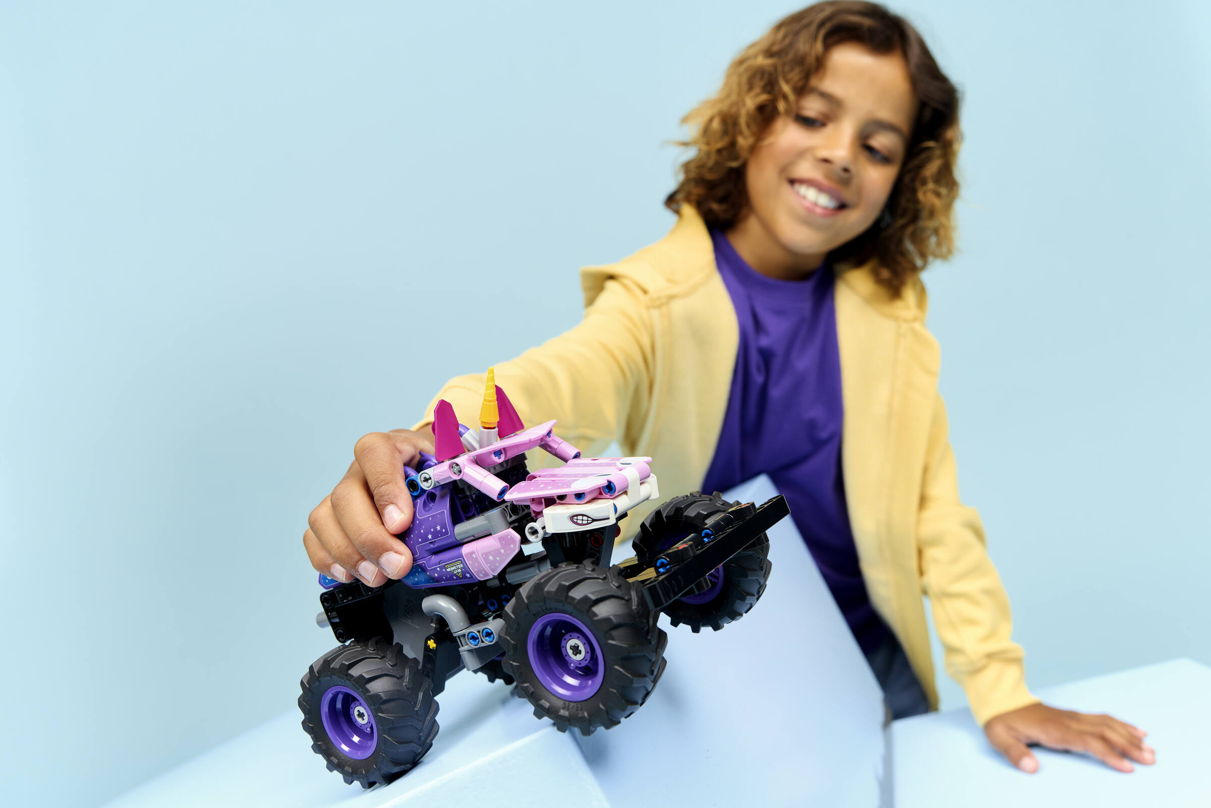 LEGO Technic 42220 Monster Jam Sparkle Smash Pull-Back